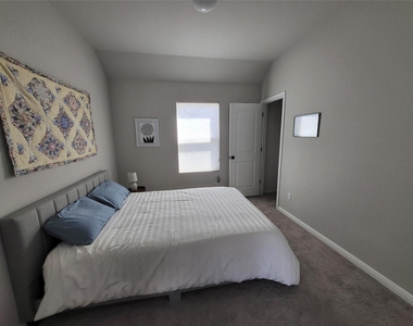 108 Blue Hibiscus Dr - Photo Thumbnail 8