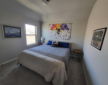 108 Blue Hibiscus Dr - Photo Thumbnail 4