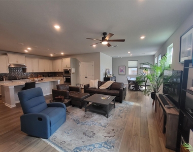 108 Blue Hibiscus Dr - Photo Thumbnail 1