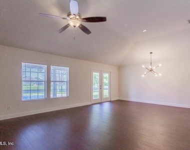 128 Terracina Drive - Photo Thumbnail 2