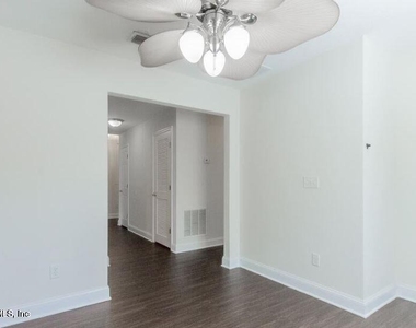 128 Terracina Drive - Photo Thumbnail 11