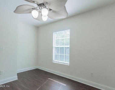 128 Terracina Drive - Photo Thumbnail 10