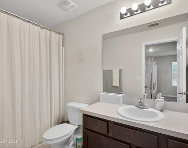 12784 Veterans Court - Photo Thumbnail 7