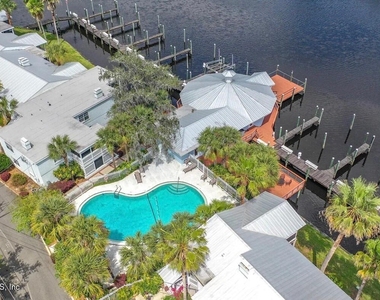 3434 Blanding Boulevard - Photo Thumbnail 1