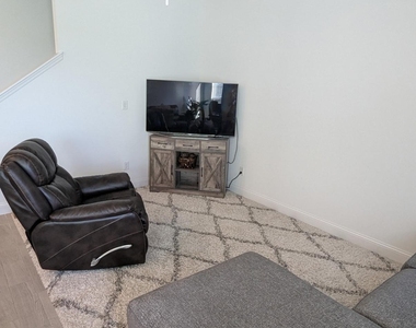 43 Inkwood Court - Photo Thumbnail 9