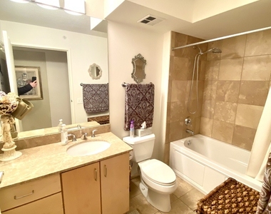 9725 Woods Drive - Photo Thumbnail 16