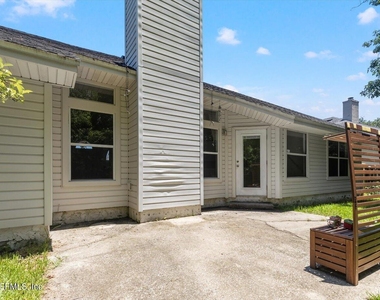 1722 Branch Vine Drive W - Photo Thumbnail 27