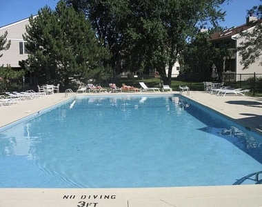 995 S Pinetree Circle - Photo Thumbnail 5