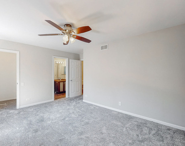 1860 Middlebury Drive - Photo Thumbnail 12