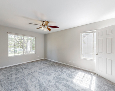 1860 Middlebury Drive - Photo Thumbnail 11