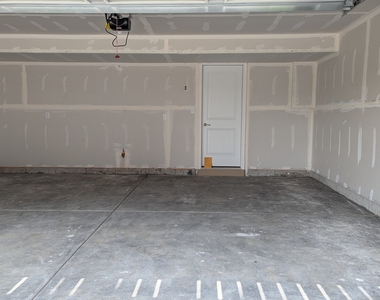 1085 Atterberg Road - Photo Thumbnail 16