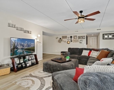 225 Main Street - Photo Thumbnail 3