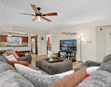 225 Main Street - Photo Thumbnail 2
