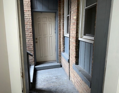 4054 W Dickens Avenue - Photo Thumbnail 8