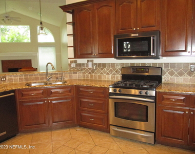 3726 Reedpond Drive N - Photo Thumbnail 1