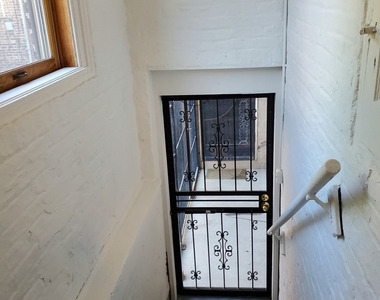 5720 S Kenwood Avenue - Photo Thumbnail 20