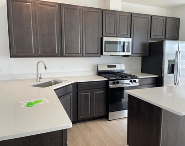 14936 S Mccarthy Circle - Photo Thumbnail 7