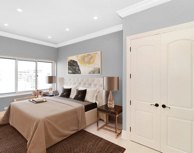 211 E Ohio Street - Photo Thumbnail 3