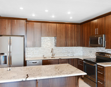 211 E Ohio Street - Photo Thumbnail 1
