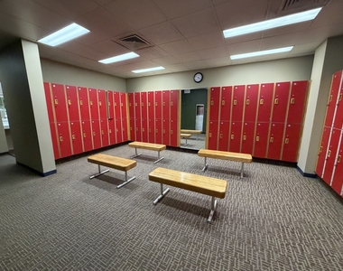 211 E Ohio Street - Photo Thumbnail 12