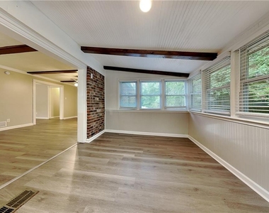 2755 Hickory Circle - Photo Thumbnail 14