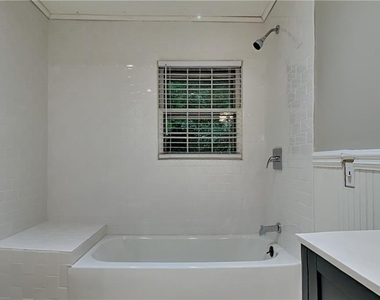 2755 Hickory Circle - Photo Thumbnail 13