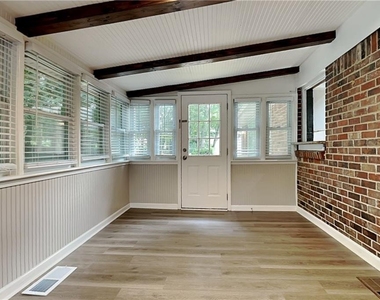 2755 Hickory Circle - Photo Thumbnail 15