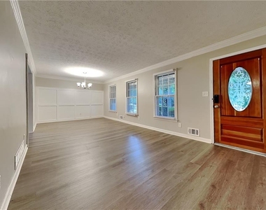 2755 Hickory Circle - Photo Thumbnail 1