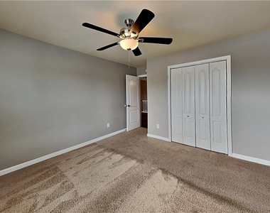 6430 Queensdale Drive - Photo Thumbnail 12