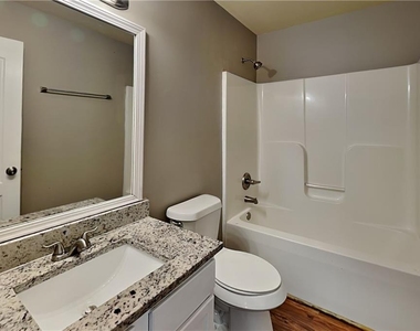 6430 Queensdale Drive - Photo Thumbnail 15