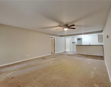 603 Brolley Court - Photo Thumbnail 16