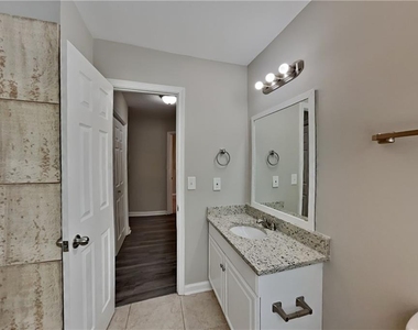 603 Brolley Court - Photo Thumbnail 17