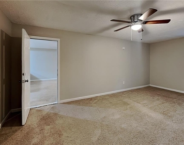 603 Brolley Court - Photo Thumbnail 14