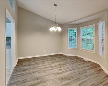 603 Brolley Court - Photo Thumbnail 4