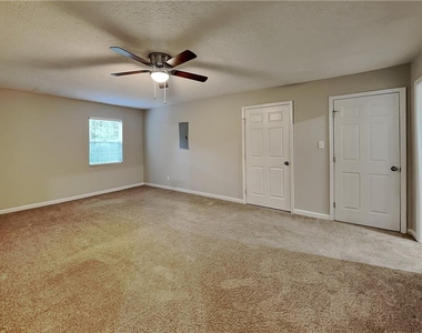 603 Brolley Court - Photo Thumbnail 13