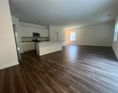 705 Evergreen Road - Photo Thumbnail 11
