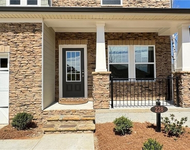 228 Water Oak Way - Photo Thumbnail 37
