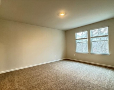 228 Water Oak Way - Photo Thumbnail 23