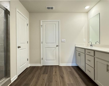 228 Water Oak Way - Photo Thumbnail 29
