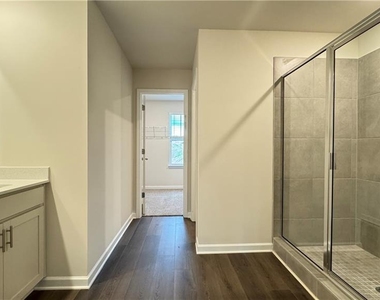 228 Water Oak Way - Photo Thumbnail 28