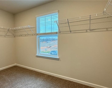 228 Water Oak Way - Photo Thumbnail 31