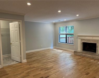 2380 Newport Landing - Photo Thumbnail 22