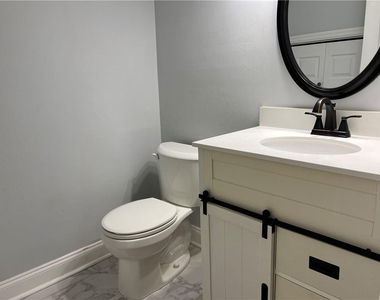 2380 Newport Landing - Photo Thumbnail 17