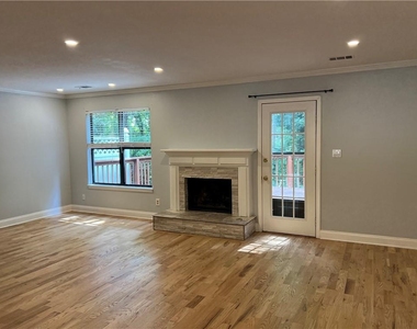 2380 Newport Landing - Photo Thumbnail 21