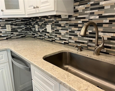 2380 Newport Landing - Photo Thumbnail 16