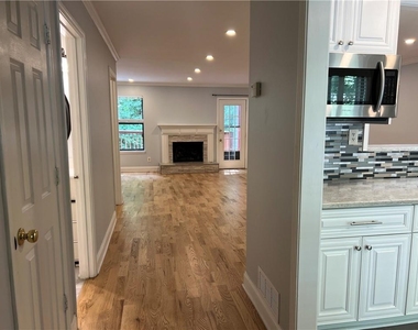 2380 Newport Landing - Photo Thumbnail 11