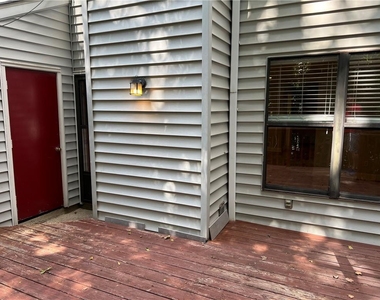 2380 Newport Landing - Photo Thumbnail 27