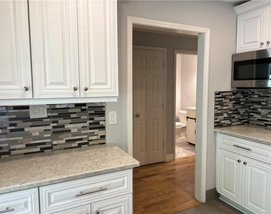 2380 Newport Landing - Photo Thumbnail 14