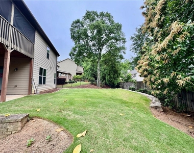 1514 Chelsea Falls Lane - Photo Thumbnail 32