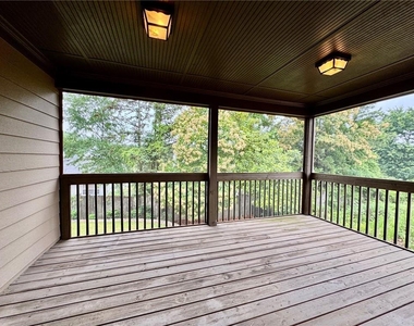 1514 Chelsea Falls Lane - Photo Thumbnail 16